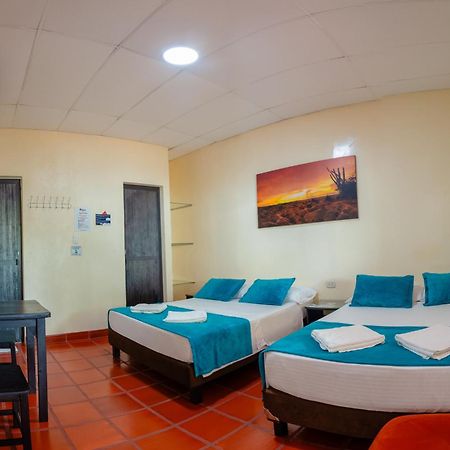 Hotel Villa Paraiso Villavieja Eksteriør billede