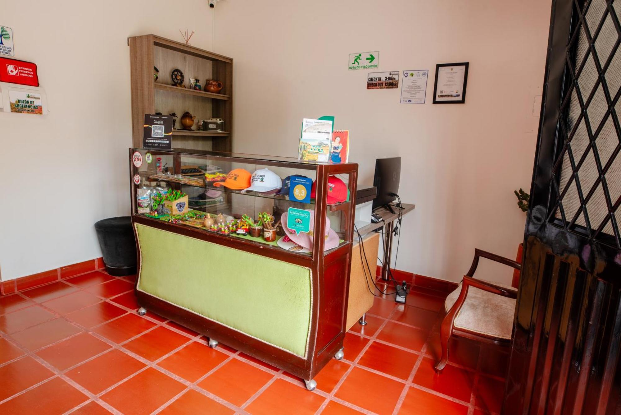 Hotel Villa Paraiso Villavieja Eksteriør billede