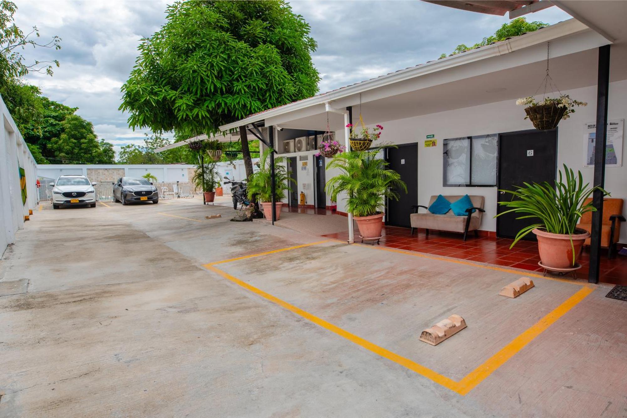 Hotel Villa Paraiso Villavieja Eksteriør billede